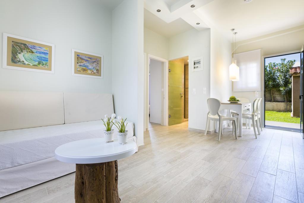 Olive Grove Studios & Apartments Svoronata Esterno foto