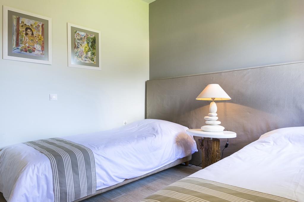 Olive Grove Studios & Apartments Svoronata Esterno foto