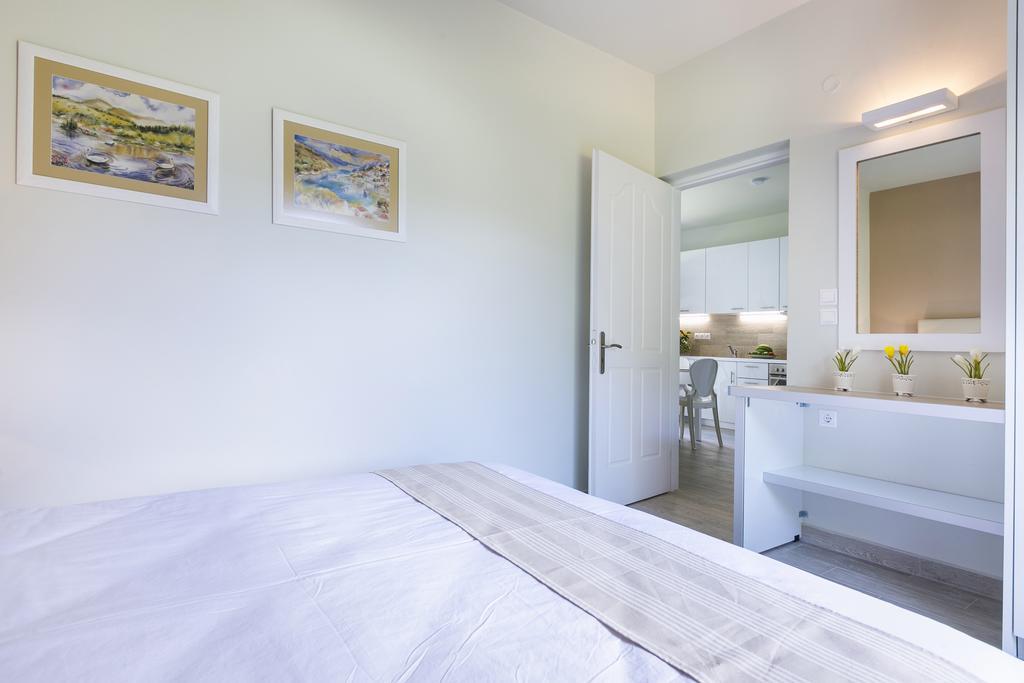 Olive Grove Studios & Apartments Svoronata Esterno foto
