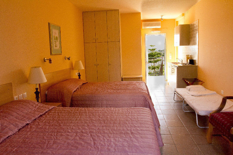 Olive Grove Studios & Apartments Svoronata Esterno foto
