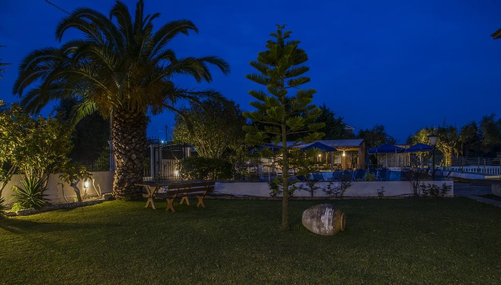 Olive Grove Studios & Apartments Svoronata Esterno foto